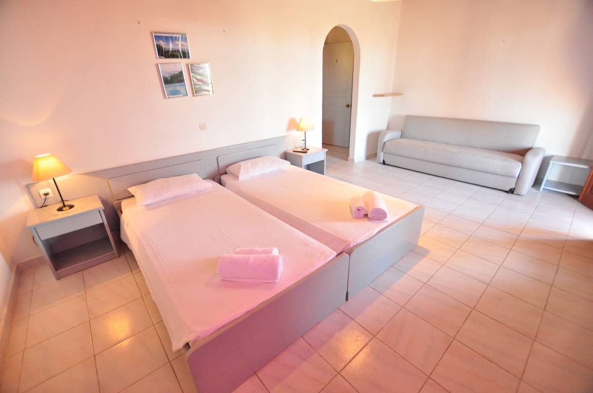Studio for 3 persons