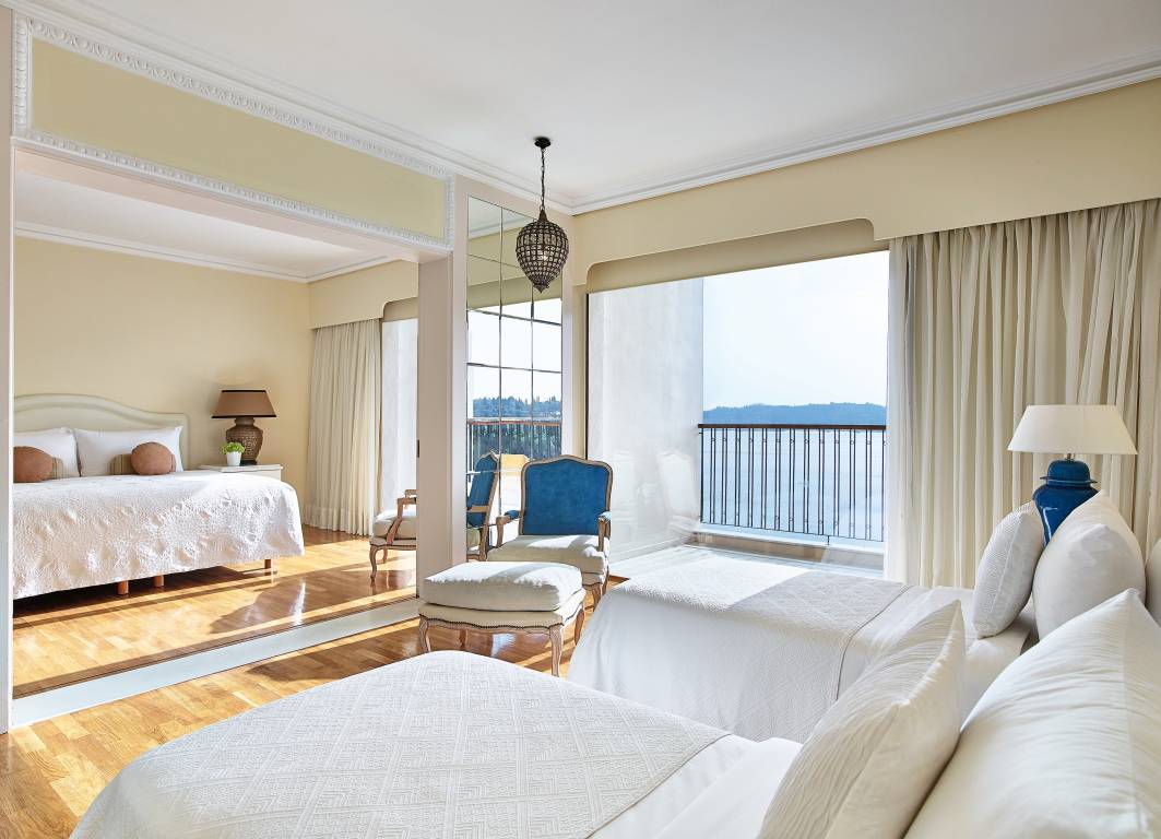 DELUXE FAMILY SUITE SEA VIEW