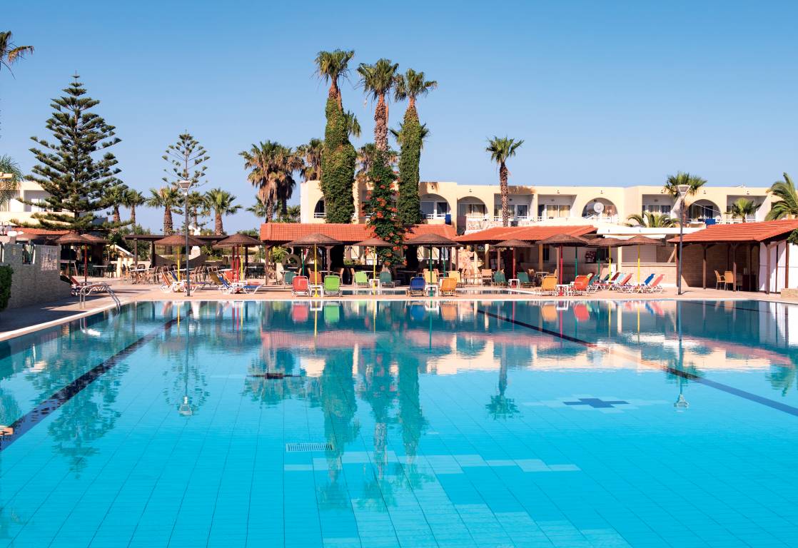 POOL/SNAK BAR