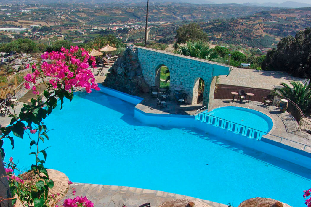 Hotel Arolithos Traditional Cretan Village - greckie wakacje