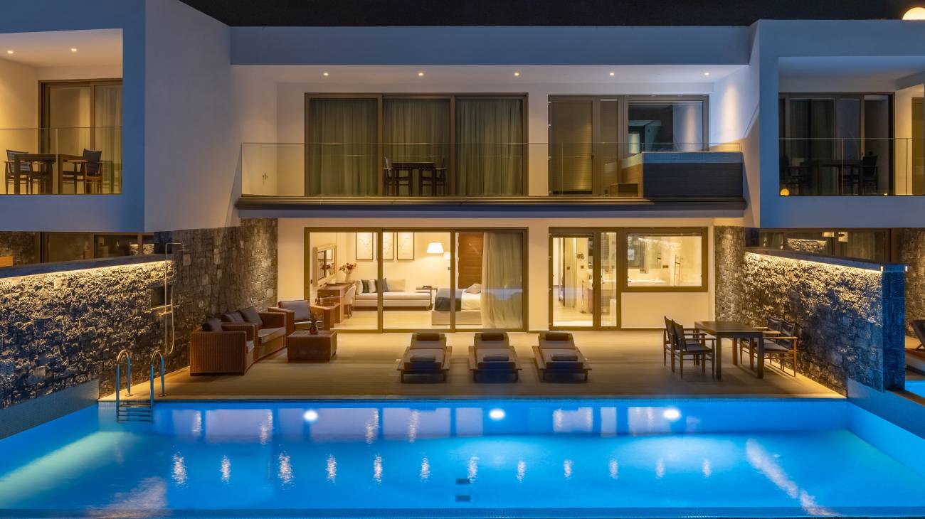 Dream Princess Villa 2 bedrooms in 2 floors, Sea View, with private pool,  outdoor whirlpool & SoulSauna