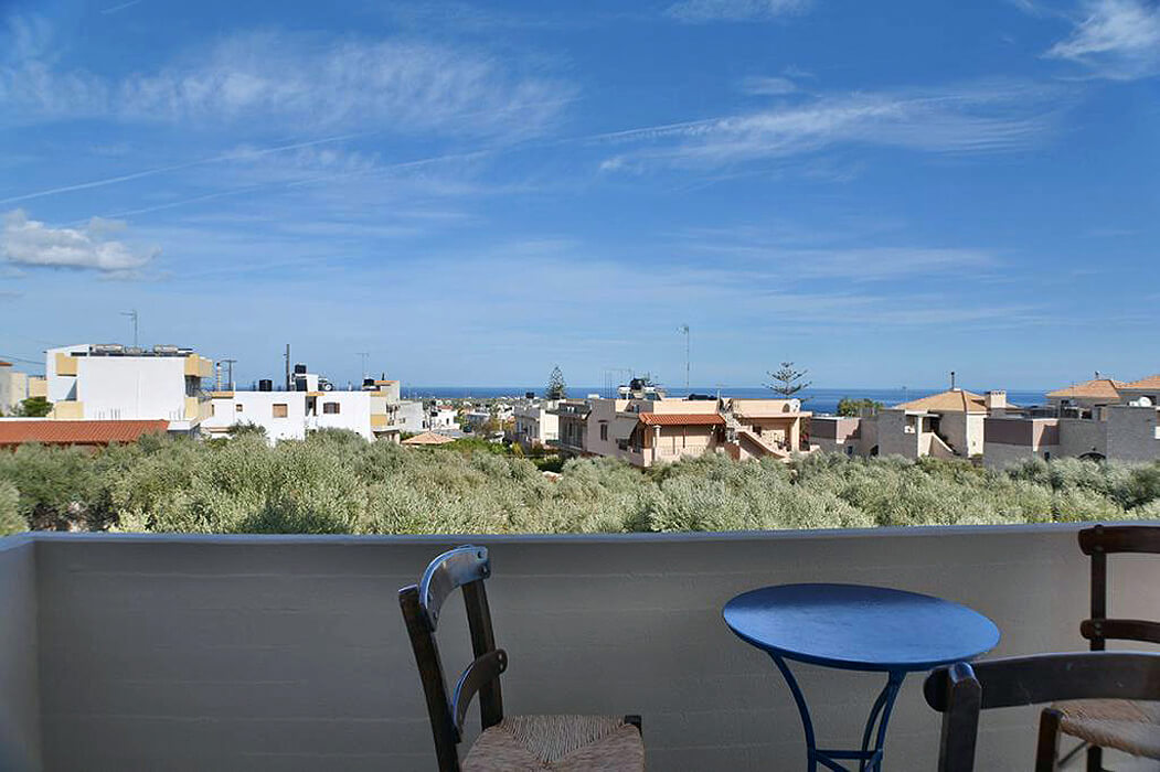 Hotel Mitos Apartments - widok z balkonu
