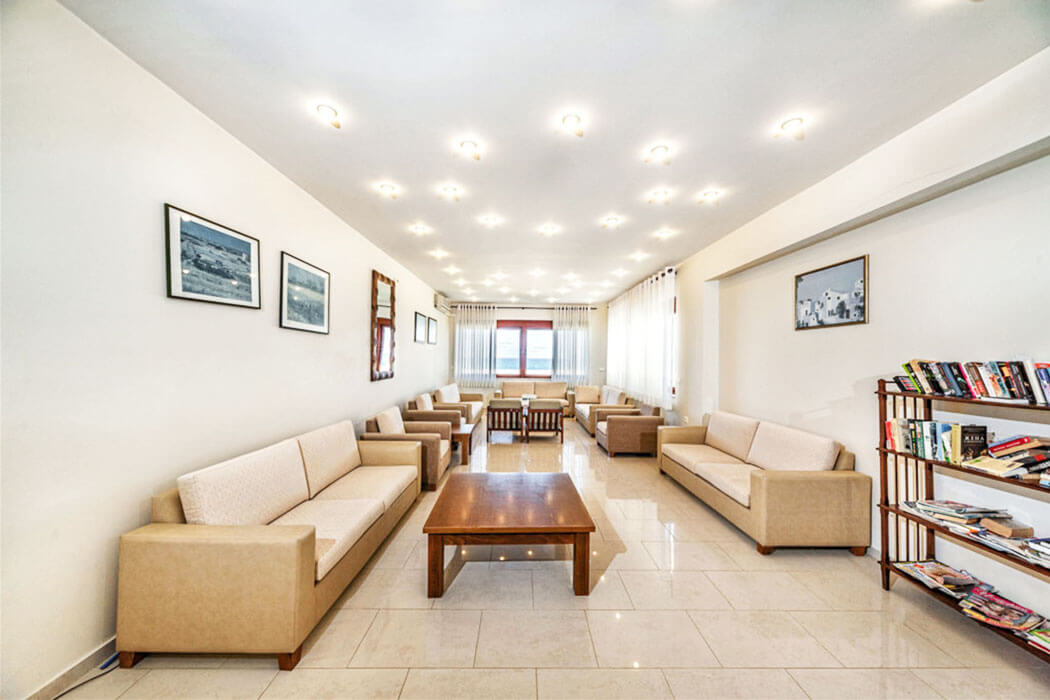 Hotel Niros Beach - lobby