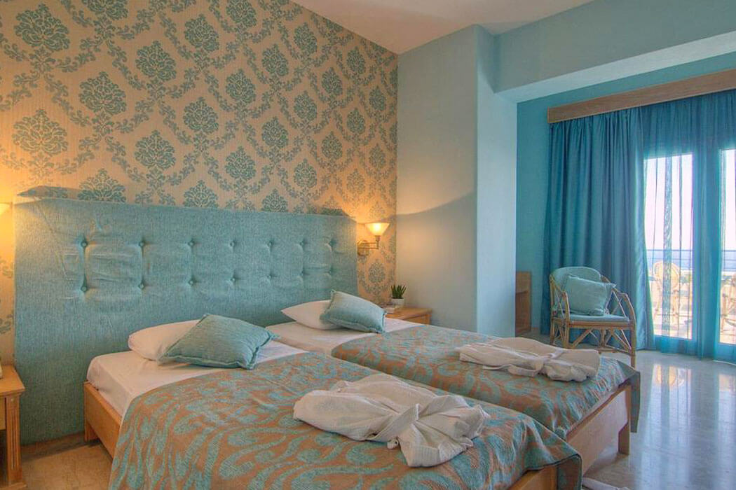 Arion Palace Hotel - oświetlenie pokoju