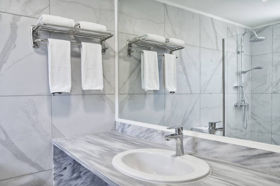 MAISONETTE SHARED POOL