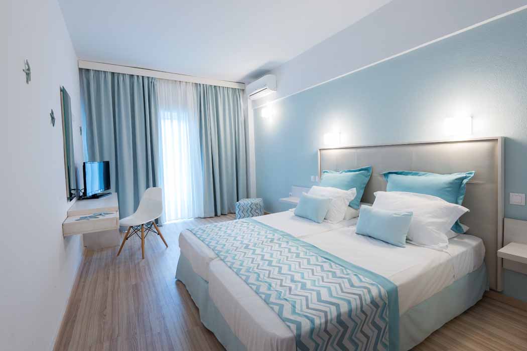 Hotel Blue Sea Beach Resort - przykładowy pokój