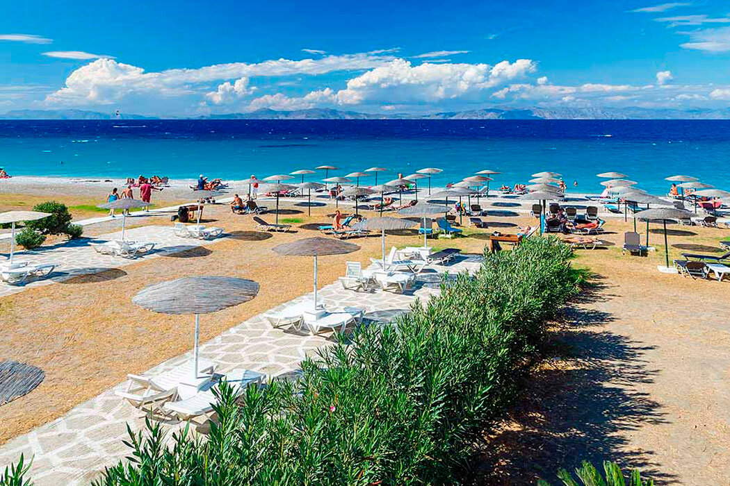 Hotel Dodeca Sea Resort - widok na plażę i morze