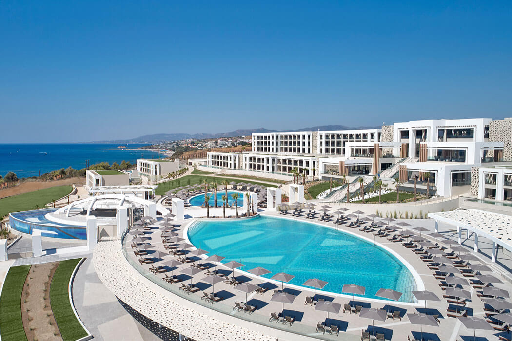 Hotel Mayia Exclusive Resort & Spa  - widok z boku