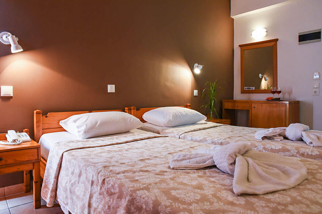 Vassilia Hotel - przykładowa sypialnia