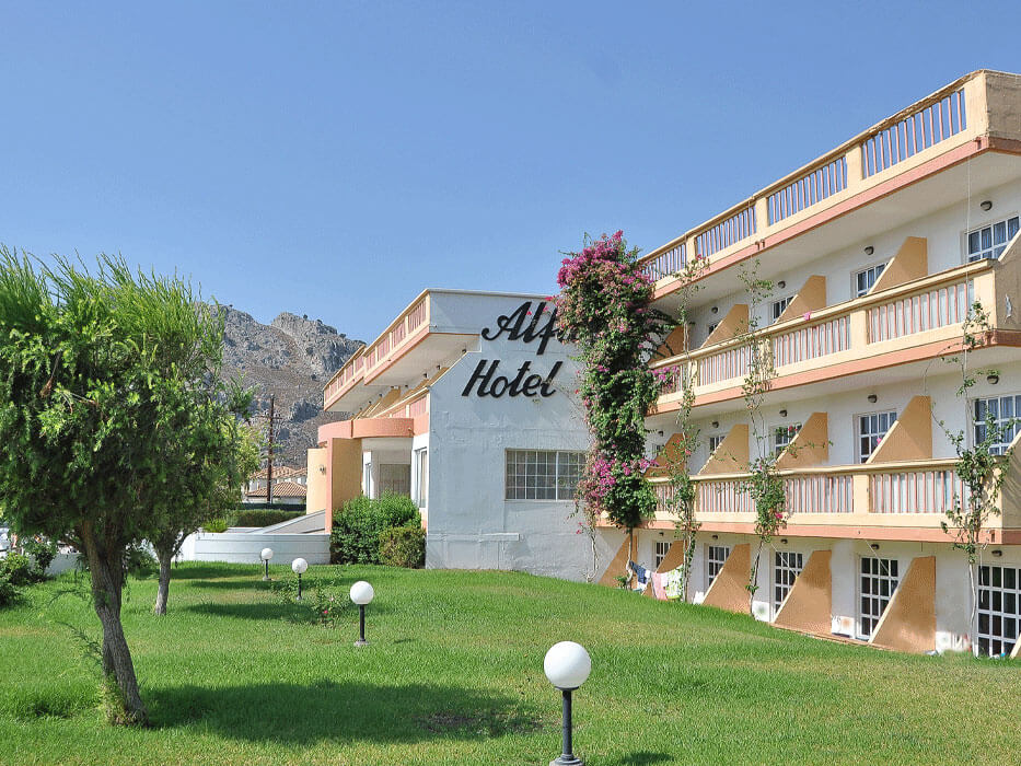 Alfa Hotel - wejście