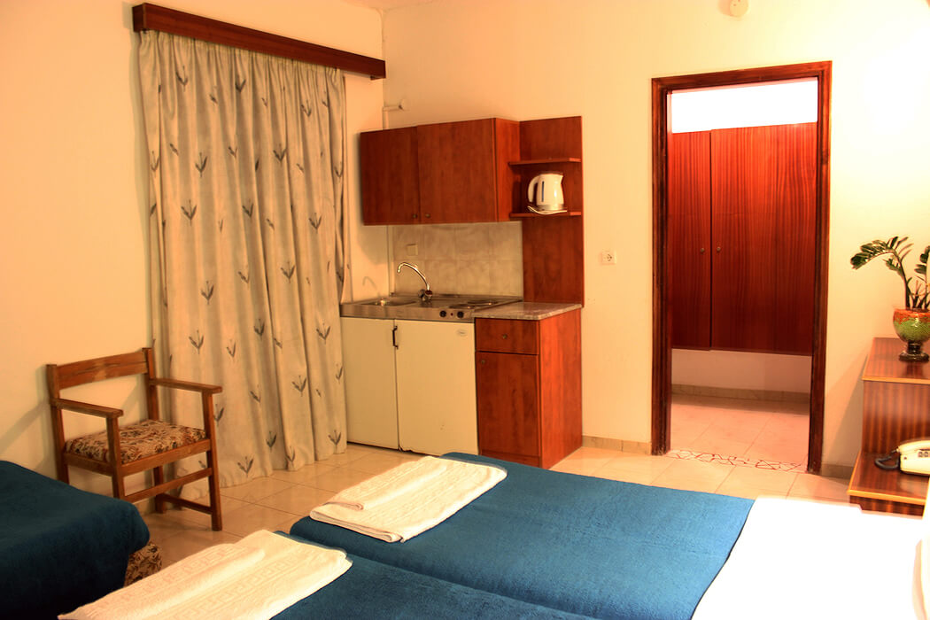 Achousa Hotel - studio double z aneksem