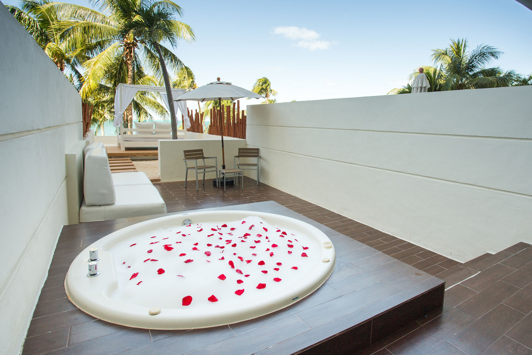 Hotel Dreams Sands Cancun Resort & Spa - PREFFERED CLUB HONEYMOON SUITE