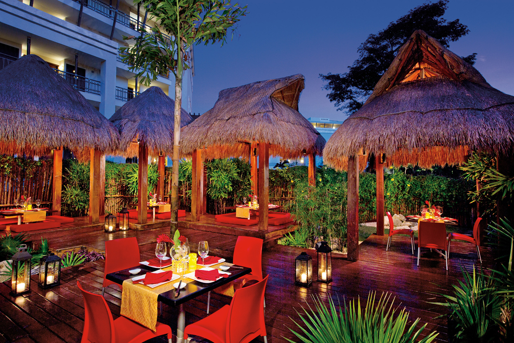 Hotel Dreams Riviera Cancun Resort & Spa - restauracja Himitsu